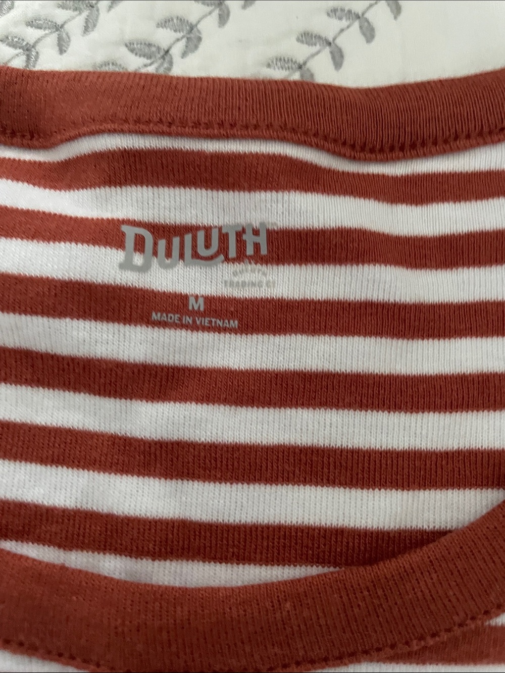NWT Duluth trading co. Striped Rust/light brown and White short Sleeve Tee - Picture 5 of 7